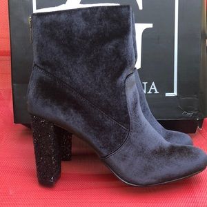 G BY GIULIANA Black Bootie with Sparkle Heel